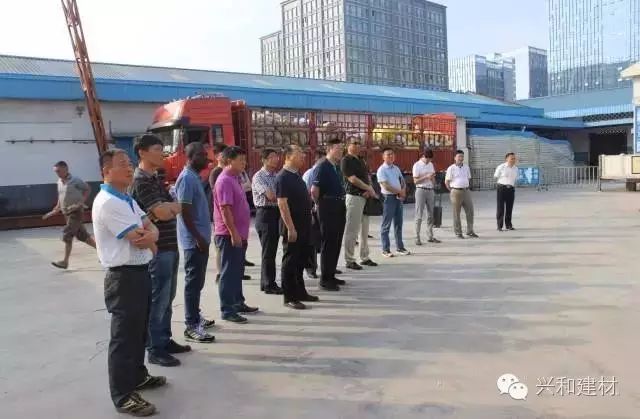金堂|记事|湖北省住建厅、设计院领导及专家一行 莅临星河集团参观指导